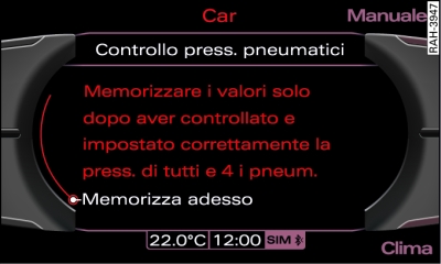 Display: memorizzazione della pressione dei pneumatici